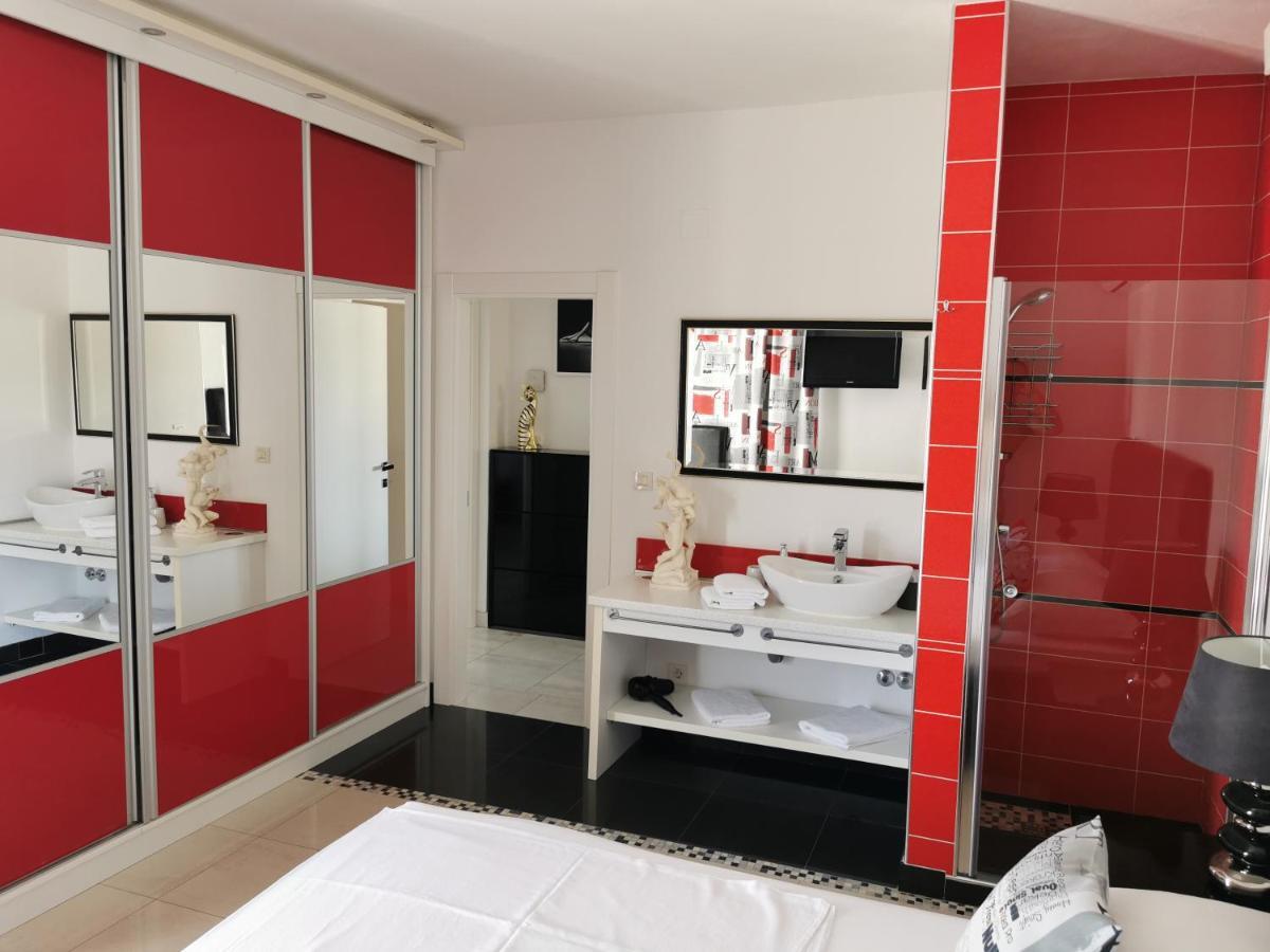Luxury Apartment Prestige Villa Bellevue Вис Екстериор снимка