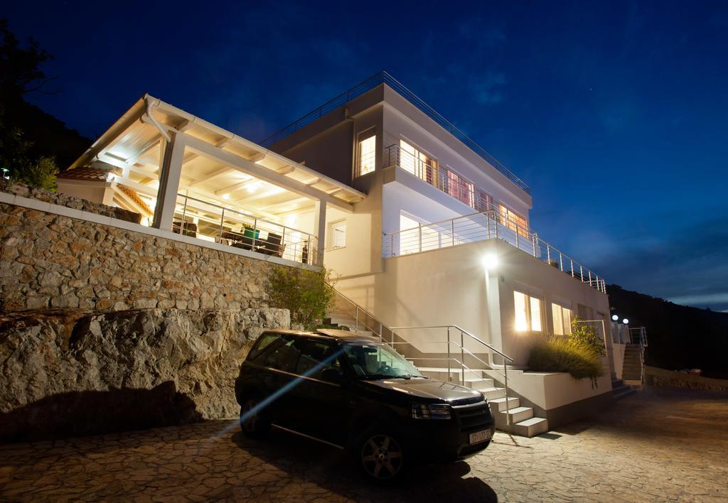 Luxury Apartment Prestige Villa Bellevue Вис Екстериор снимка